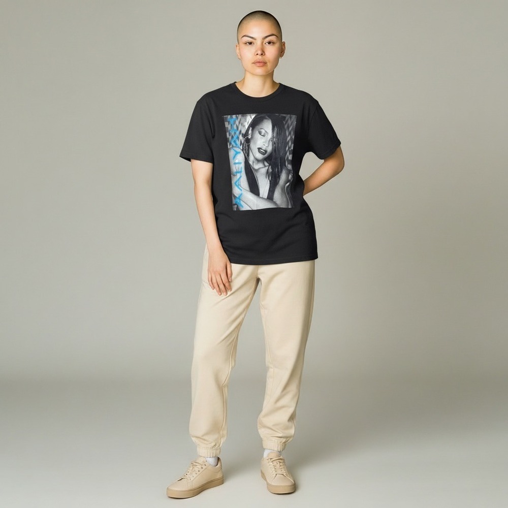 Aaliyah Ripple Junction Black Portrait Graphic T-Shirt R&B Music Tee Size M